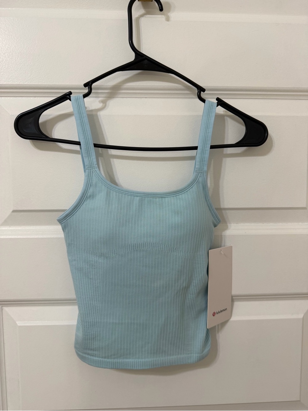 New Lululemon Ebb to Street Scoop Cropped Tank